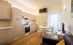 San Lorenzo Apartments